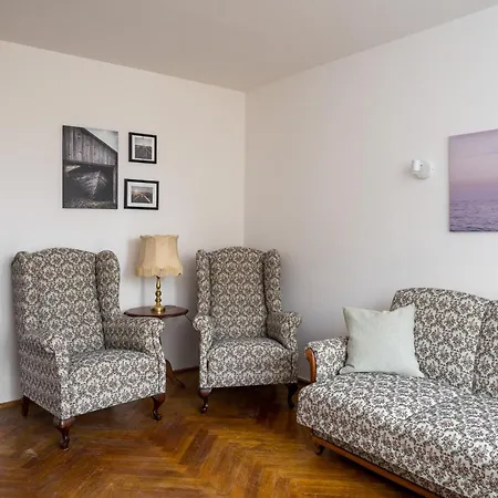 Mokotow Belska Homely By Bookinghost * 华沙